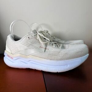 Brooks Ghost Max 2 Running Shoes Women 12 Cream Pink 1204201B190 Neutral Cushion